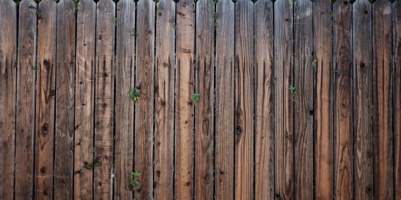 Ogrodzenie drewniane – zalety